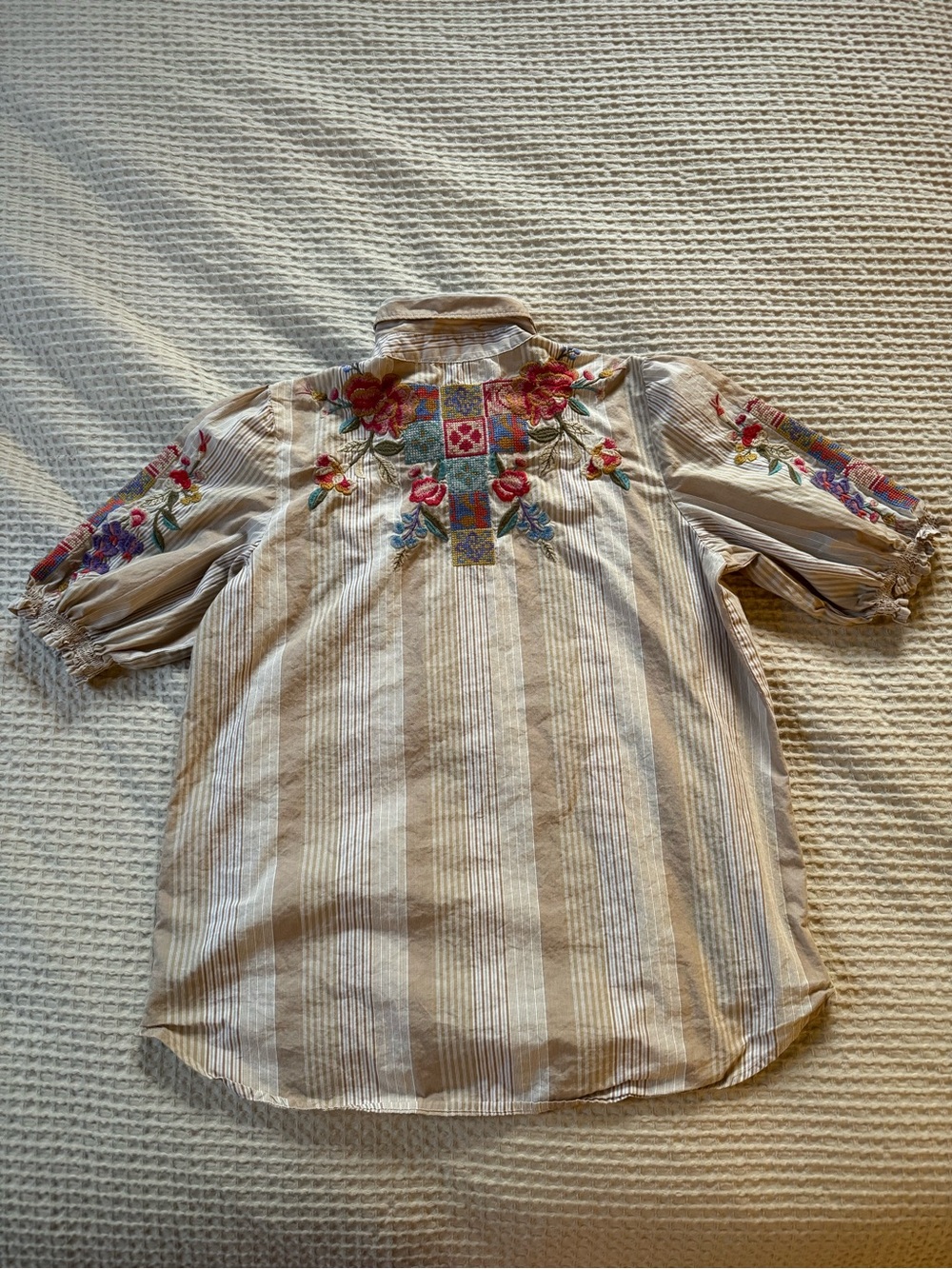 Johnny Was Petunia Smocked Lisbon Shirt - Picture 6 of 11
